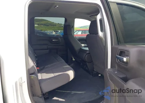 2020 Chevrolet Silverado 1500 4Wd Short Bed Custom z USA, uszkodzony, nr VIN 3GCPYBEK0LG166208